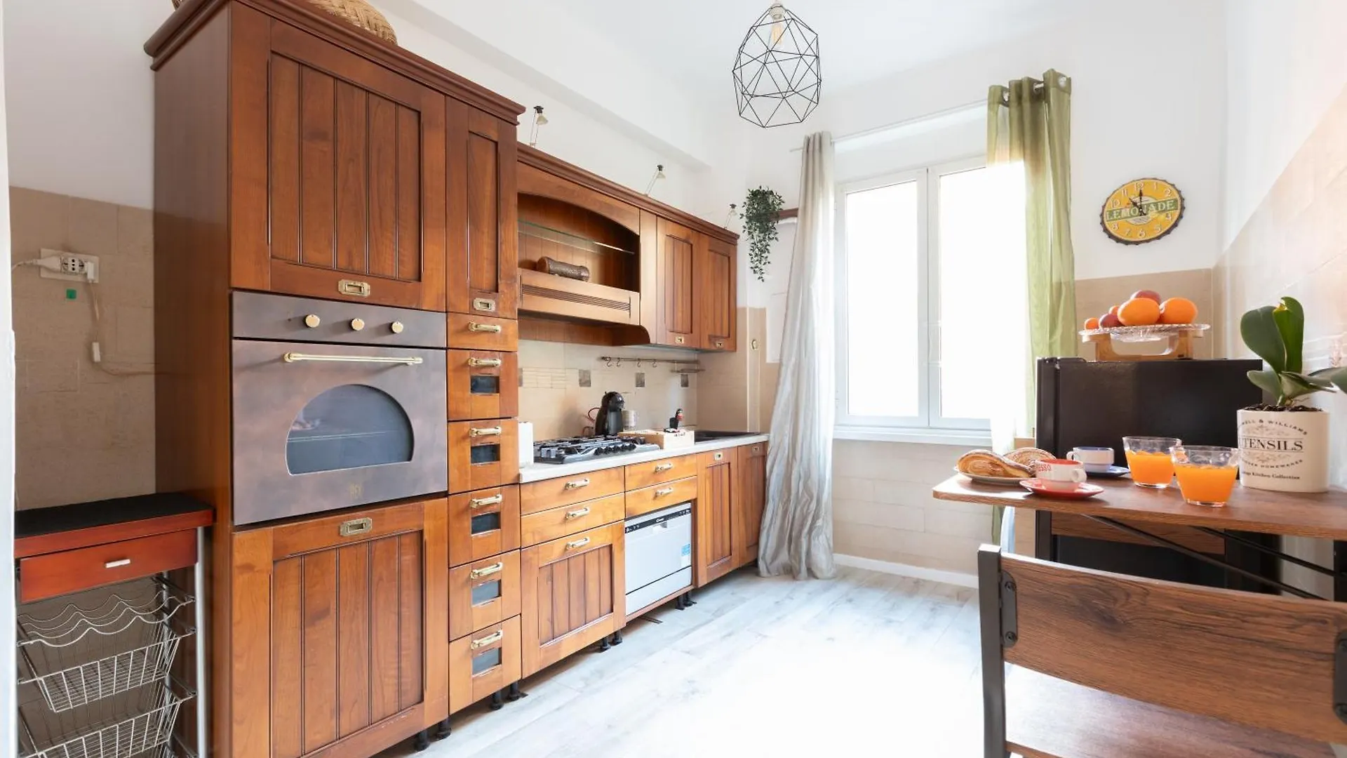 8 Min To Center - 400Mt To Metroa, 4-6 Pax, 2 Bathrooms Rome Italy