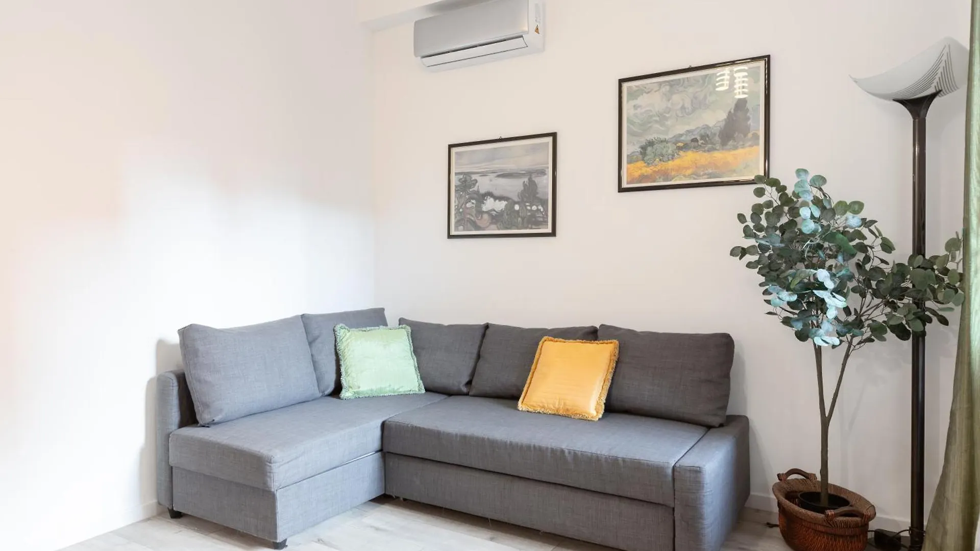 8 Min To Center - 400Mt To Metroa, 4-6 Pax, 2 Bathrooms Rome