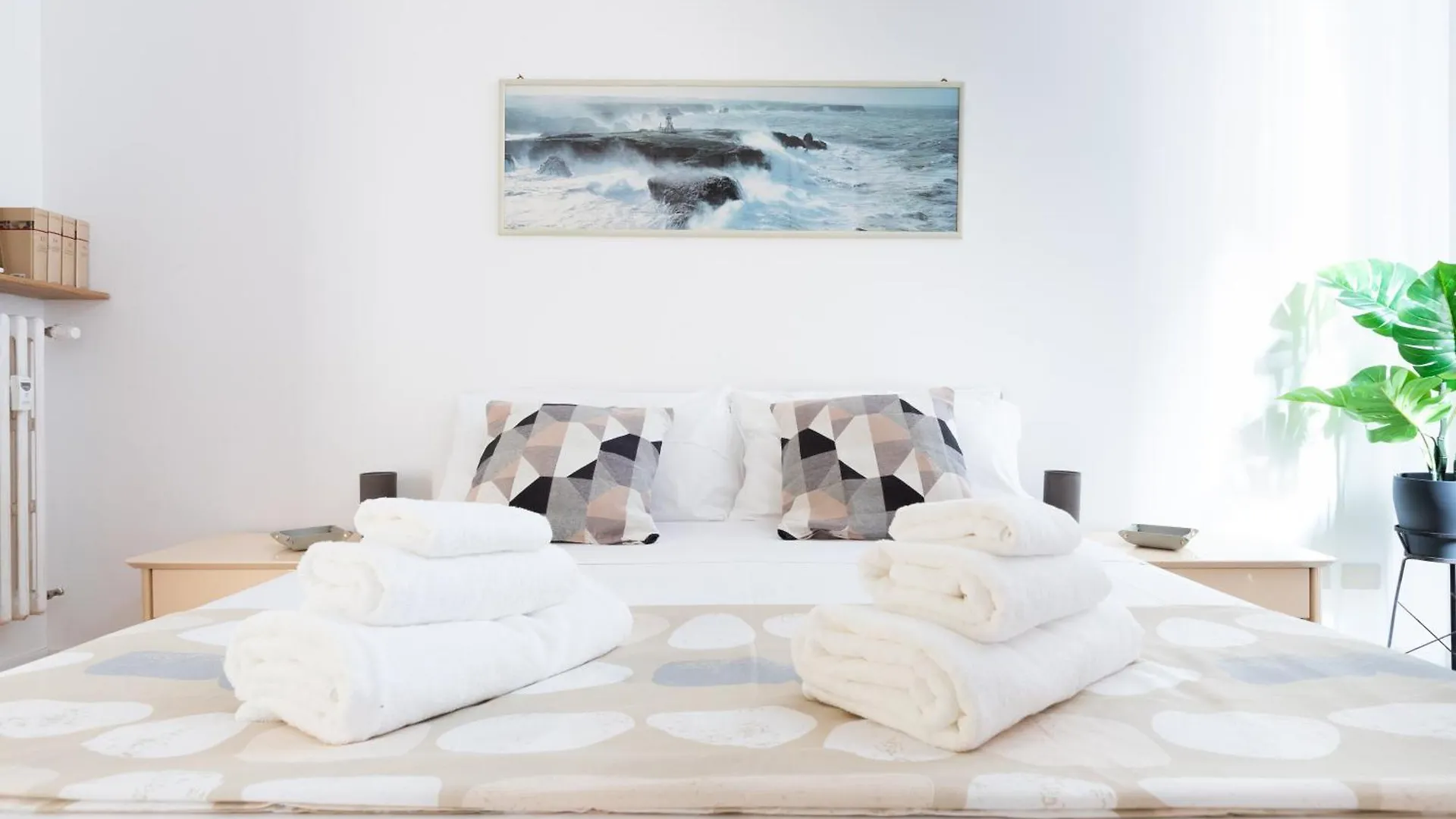 Apartment 8 Min To Center - 400Mt To Metroa, 4-6 Pax, 2 Bathrooms Rome